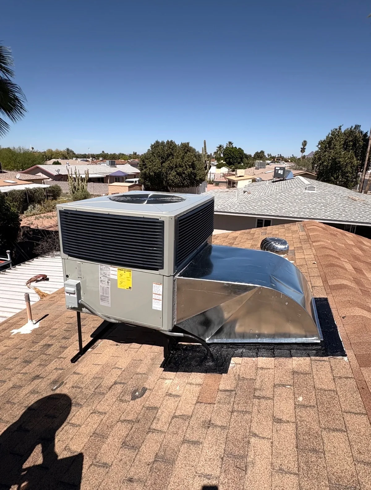 Rooftop package unit and duct transition